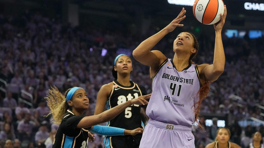 Angered over a.m. WNBA Finals tip-off, Chicago bar owner opens early to fans anyway, to "cause a ruckus" — Stockbridge Business news